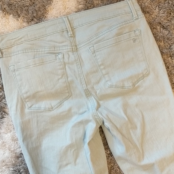 Jessica Simpson Rolled Crop Skinny- Size 8/29 - Picture 5 of 5